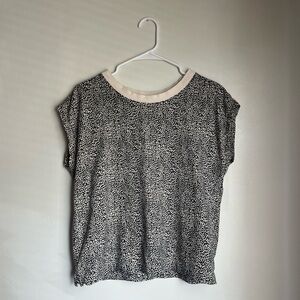 LOFT Black and White Women’s Short Sleeve Top